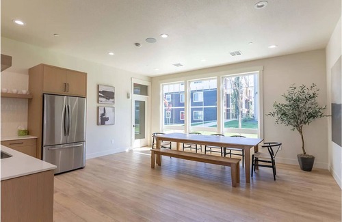 Molalla Apartment | Landing | Incredible 1BD, Clubhouse, Pool