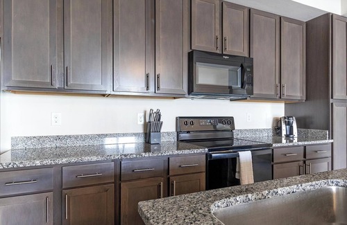 Eastwood Village Apartment | Landing | Incredible 2BD, Pool, Yoga Studio