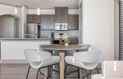 Manor Apartment | Landing | Incredible 2BD, Clubhouse, Pool