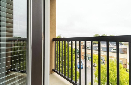 Cary Apartment | Landing | Incredible 2BD, Courtyard, Gym