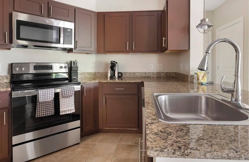 Chillum Apartment | Landing | Incredible 1BD, Gym, Pool