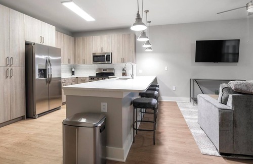 Fort Myers Apartment | Landing | Modern 1BD, Clubhouse, Gym