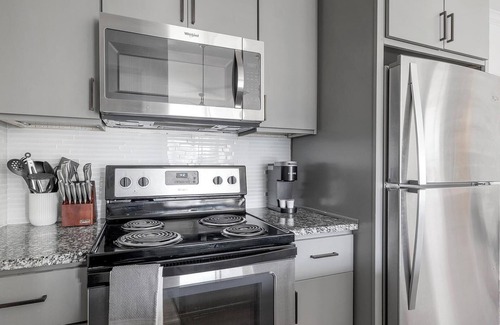 McNeil Apartment | Landing | Modern 1BD, Clubhouse, Pool