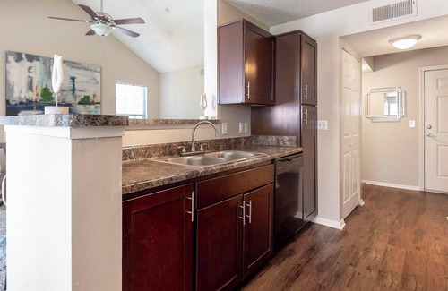 Germantown Apartment | Landing | Modern 1BD, Tennis Court, Pool