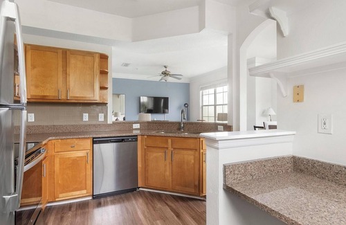 Southside Apartment | Landing | Modern 1BD, Yoga Studio