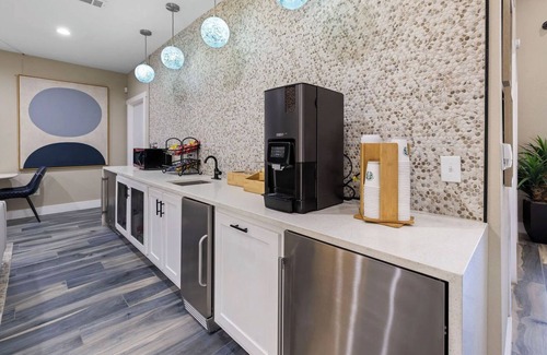 Royal Ridge Apartment | Landing | Modern 1BD, Gym, Clubhouse