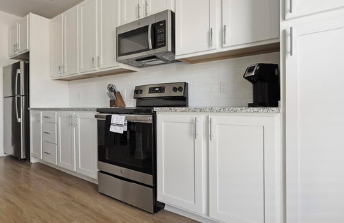 Fort Mill Apartment | Landing | Modern 1BD, Yoga Studio, Pool