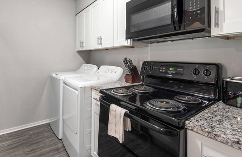 Cordova Apartment | Landing | Modern 2BD, Gym, Game Room