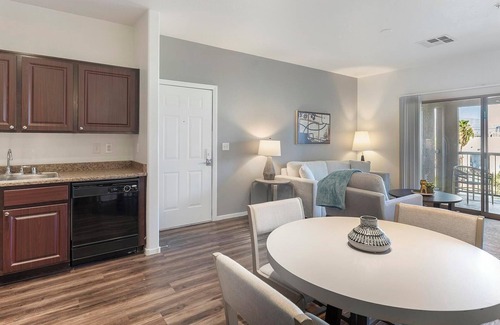 Sunrise Manor Apartment | Landing | Modern 1BD, Gym