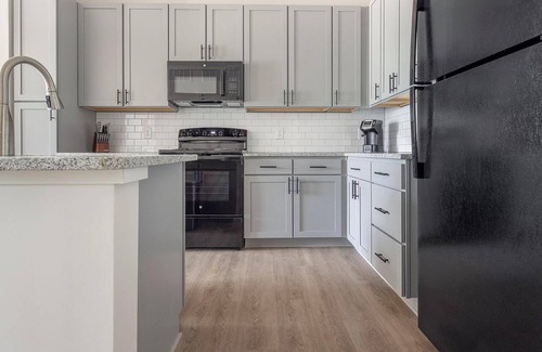 Charlotte Apartment | Landing | Spectacular 1BD, Pool, Clubhouse