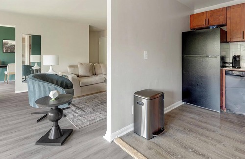 Greenbelt Apartment | Landing | Spectacular 1BD, Pool, Gym