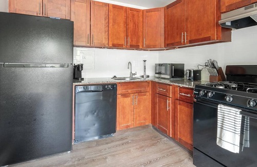 Greenbelt Apartment | Landing | Spectacular 1BD, Pool, Gym