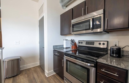 Church Hill Apartment | Landing | Spectacular 1BD, Gym, Rooftop Lounge