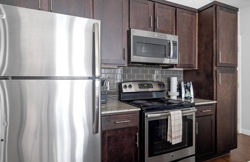 Buda Apartment | Landing | Spectacular 1BD, Clubhouse, Gym