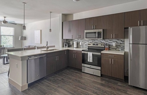 Vickery Meadow Apartment | Landing | Spectacular 1BD, Pool, Gym