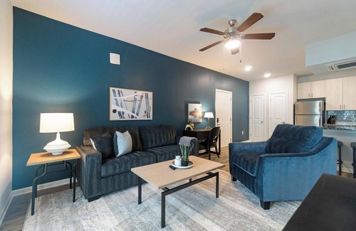 Charlotte Apartment | Landing | Spectacular 2BD, Gym, Clubhouse