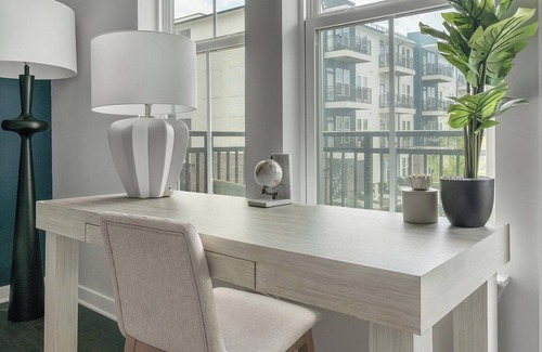 Mableton Apartment | Landing | Spectacular 2BD, Gym, Pool