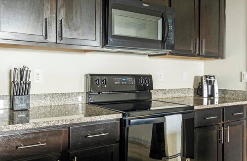 Fort Myers Apartment | Landing | Spectacular 2BD, Tennis Court