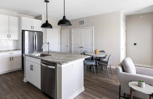 Huntsville Apartment | Landing | Spectacular 2BD, Pool, Gym