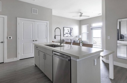 Round Rock Apartment | Landing | Spectacular 1BD, Clubhouse, Gym