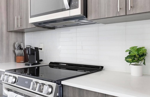 San Antonio Apartment | Landing | Spectacular 1BD, Pool, Clubhouse