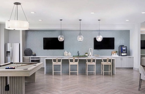 Candler Apartment | Landing | Stunning 1BD, Clubhouse, Pool