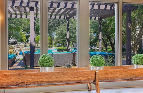 Fossil Creek Apartment | Landing | Stunning 1BD, Pool, Gym