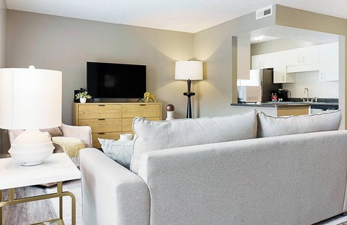 Downtown Dayton Apartment | Landing | Stunning 1BD, Clubhouse, Gym