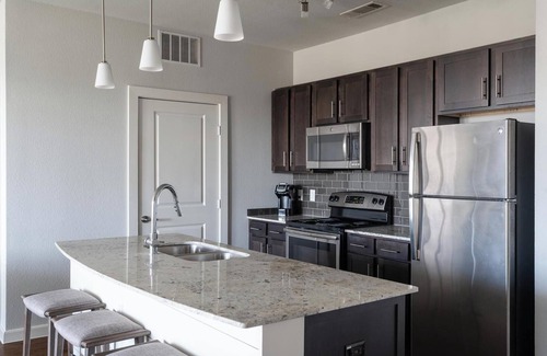 Buda Apartment | Landing | Stunning 1BD, Clubhouse, Gym