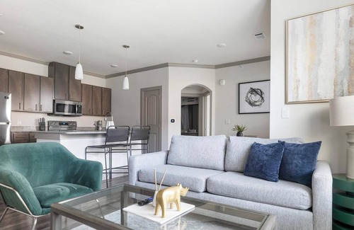 Manor Apartment | Landing | Stunning 1BD, Courtyard, Gym