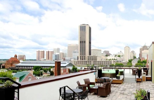 Church Hill Apartment | Landing | Stunning 1BD, Rooftop Lounge, Courtyard