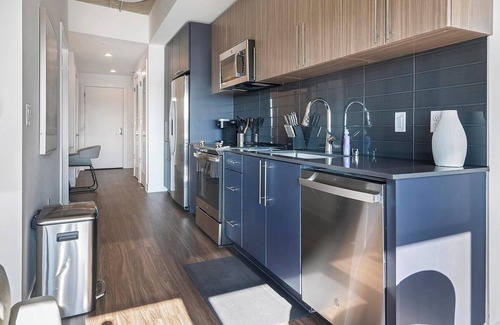 Baileys Crossroads Apartment | Landing | Stunning 1BD, Game Room, Gym