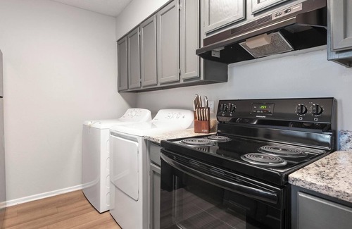 Cordova Apartment | Landing | Stunning 2BD, Gym, Game Room