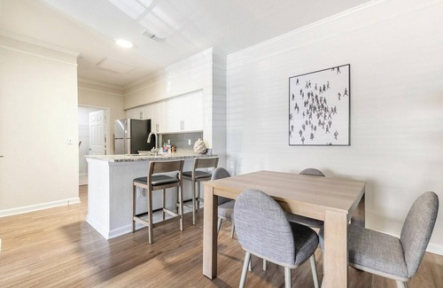 Metro West Apartment | Landing | Stunning 2BD, Pool, Gym