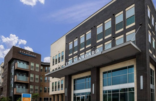 Fort Worth Apartment | Landing | Stunning 2BD, Clubhouse, Game Room