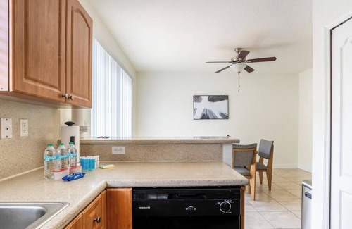Homestead Apartment | Landing | Stunning 3BD, Pool