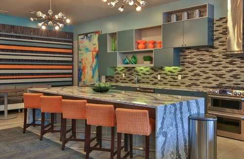 Spring Apartment | Landing | Stylish 1BD, Courtyard, Clubhouse
