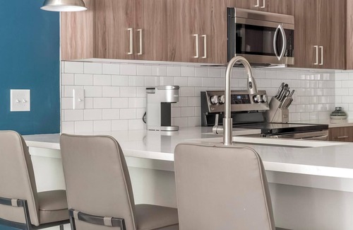 Town Center Apartment | Landing | Stylish 1BD, Game Room, Rooftop Lounge
