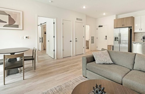 Richmond Apartment | Landing | Stylish 1BD, Game Room, Rooftop Lounge