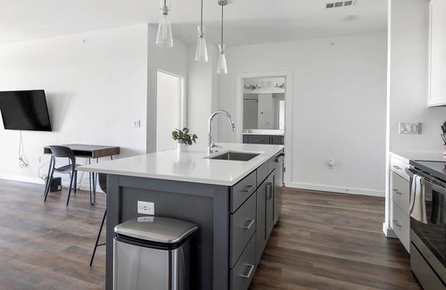 Austin Apartment | Landing | Stylish 1BD, Pool, Clubhouse