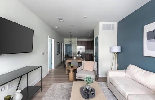 Wilmington Apartment | Landing | Stylish 1BD, Pool, Gym