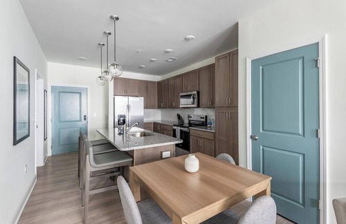 Wilmington Apartment | Landing | Stylish 1BD, Pool, Gym