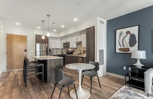 Central Business District Apartment | Landing | Stylish 1BD, Rooftop Lounge, Gym