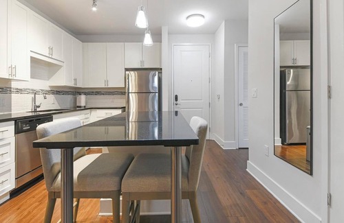 Central Business District Apartment | Landing | Stylish 1BD, Rooftop Lounge, Gym