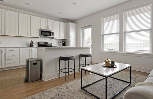 Fort Mill Apartment | Landing | Stylish 1BD, Yoga Studio, Pool