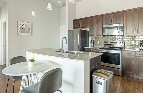 Buda Apartment | Landing | Stylish 1BD, Yoga Studio, Gym