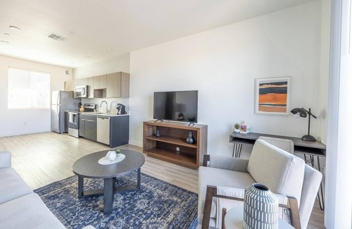 Goodyear Apartment | Landing | Stylish 2BD, Courtyard, Clubhouse