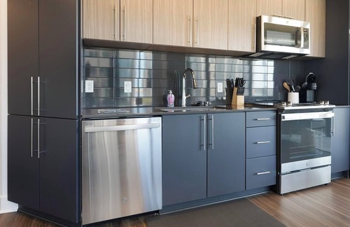 Baileys Crossroads Apartment | Landing | Stylish 2BD, Game Room, Gym