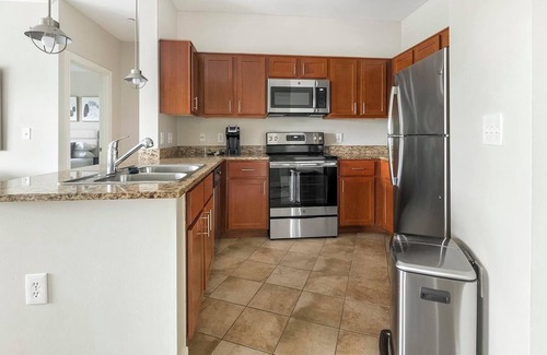Chillum Apartment | Landing | Stylish 2BD, Pool, Courtyard