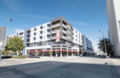 Five Points South Apartment | Landing | Stylish Studio, Gym, Yoga Studio